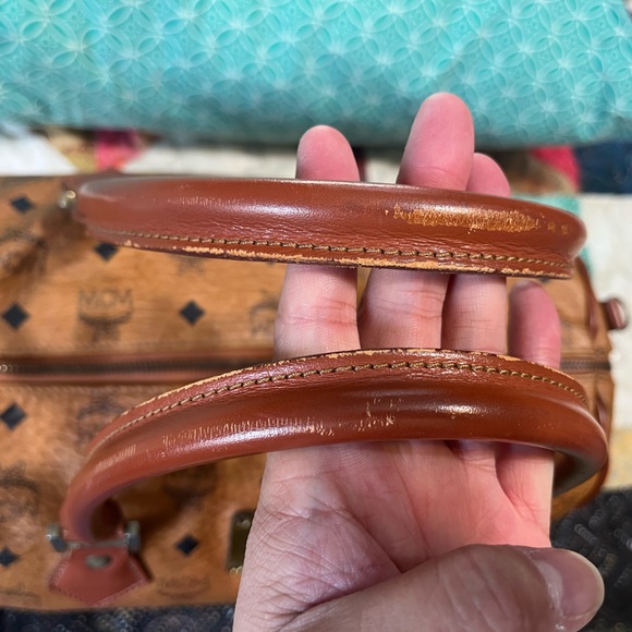 MCM Boston shape duffel - Picture 5 of 15